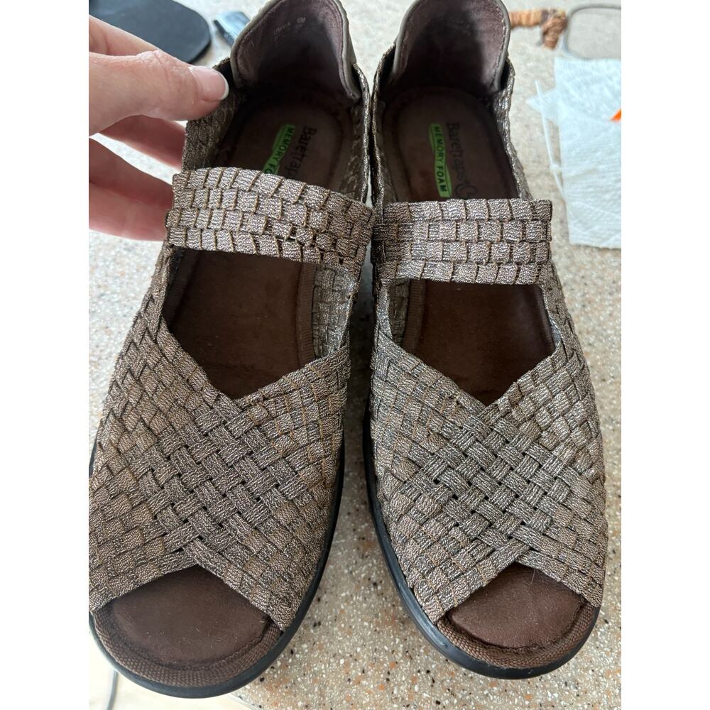 Baretraps Women's 8 M Bronze Color Peep Toe Wedge Sandals - Picture 7 of 8